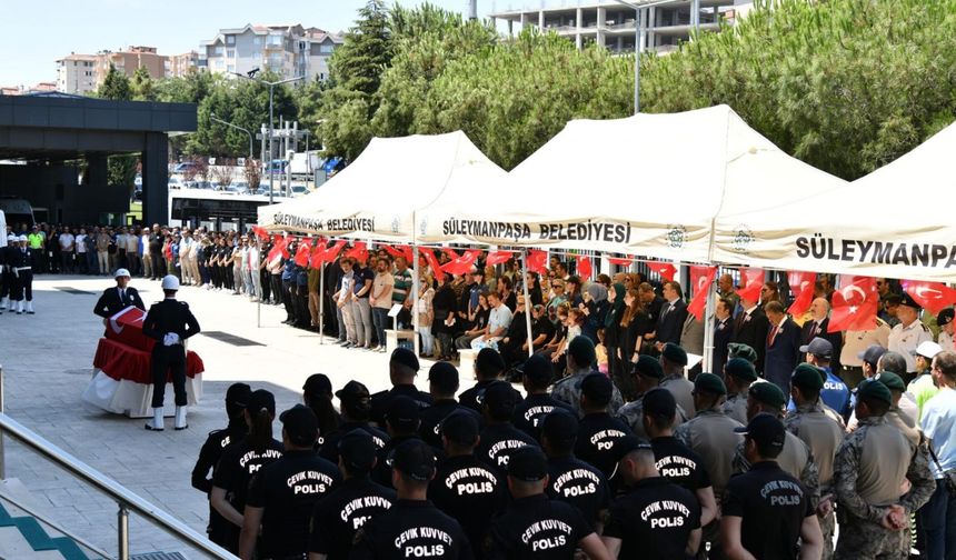 Kanserden yaşamını yitiren polis memuru için tören düzenlendi