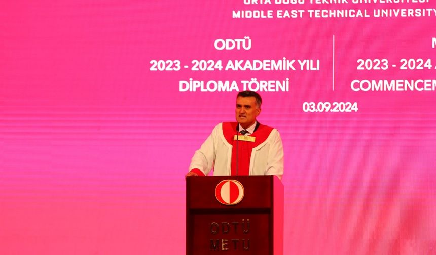 ODTÜ mezuniyet töreninde elektrik kesinti tartışmaya neden oldu