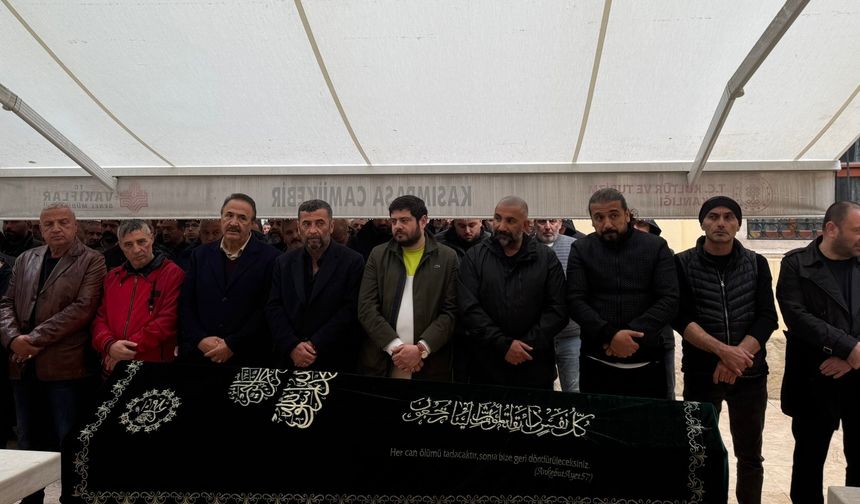 Beyoğlu’nun sevilen ismi Erol Sarıahmet’in acı günü