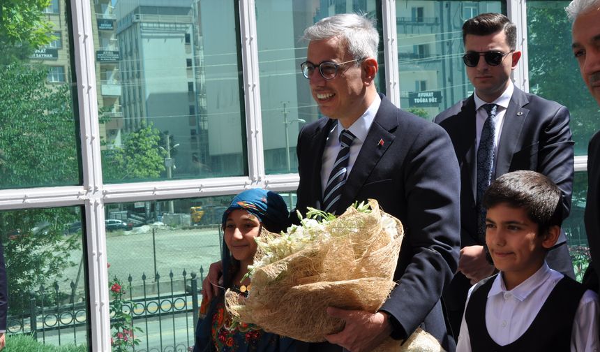 Bakan Memişoğlu: Türkiye sağlık hizmetleri anlamında örnek gösterilen ülkelerden bir tanesi
