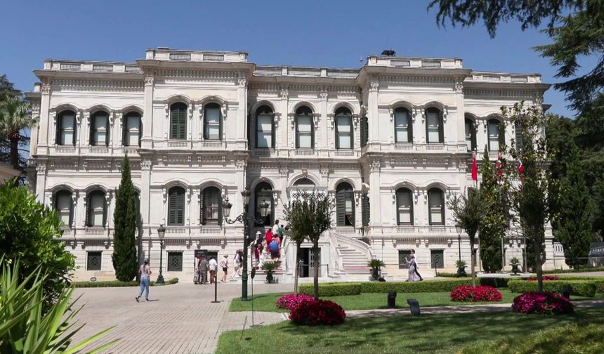 Dr. Yasin Yıldız, Yıldız Sarayı'nda bu yılki ziyaretçi sayısının 1 milyonu geçeceğini düşünüyoruz