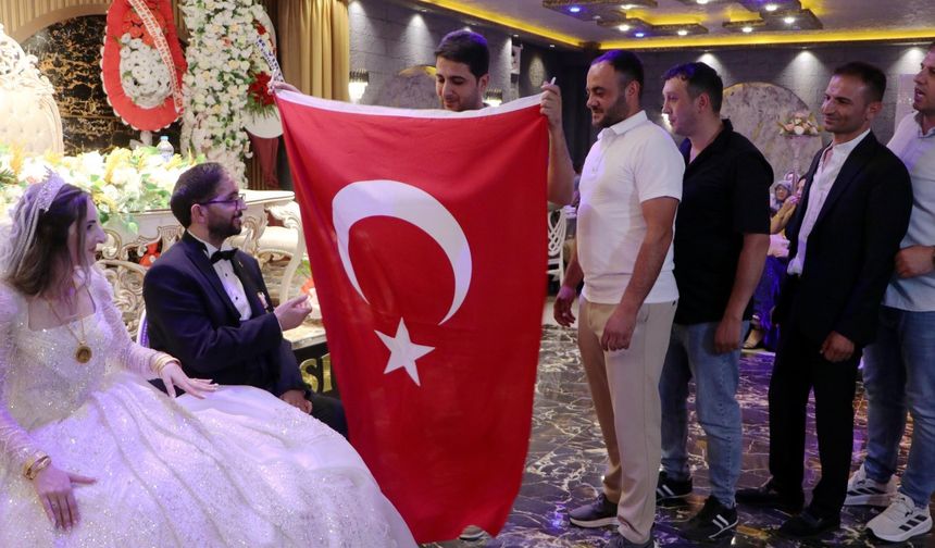 Gabar Gazisi 14 Yıllık Sevgilisiyle Evlendi