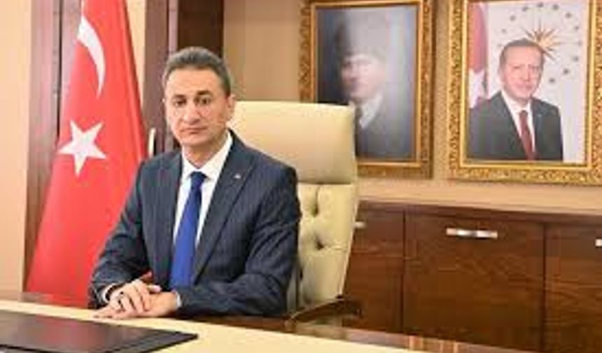 Eski Bitlis Valisi Karaömeroğlu hastanede hayatını kaybetti