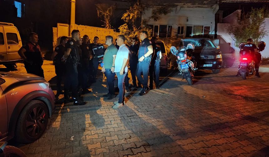 Husumetli iki komşu aile arasında silahlı çatışma: 1 ölü