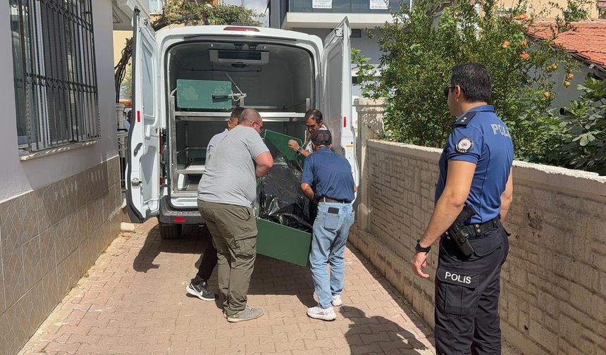 10 gün önce cezaevinden çıkan kadın, arkadaşının evinde ölü bulundu