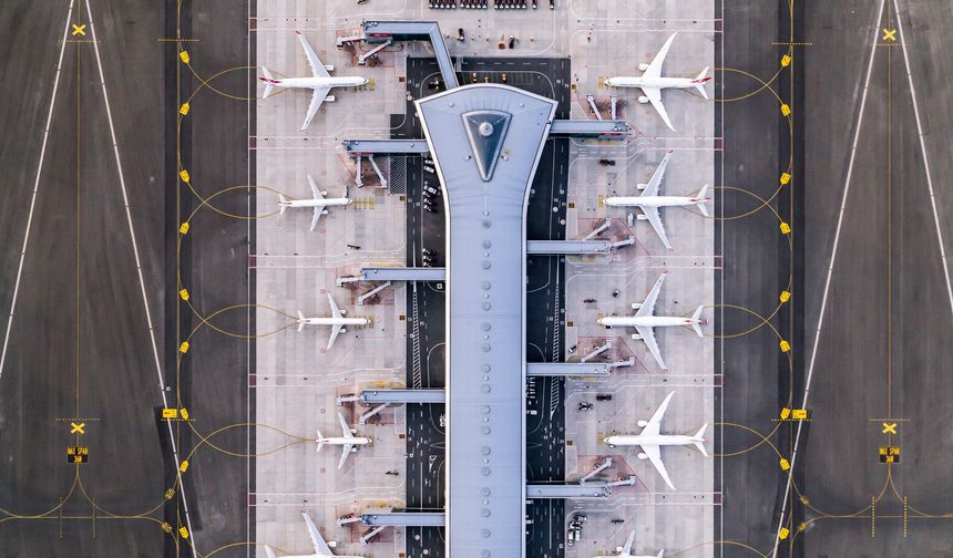 Bakan Uraloğlu: İstanbul Havalimanı bir kez daha Avrupa'da en yoğun havalimanı oldu