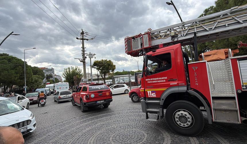 Kazada ölen itfaiye erini arkadaşları sirenler eşliğinde son yolculuğuna uğurladı