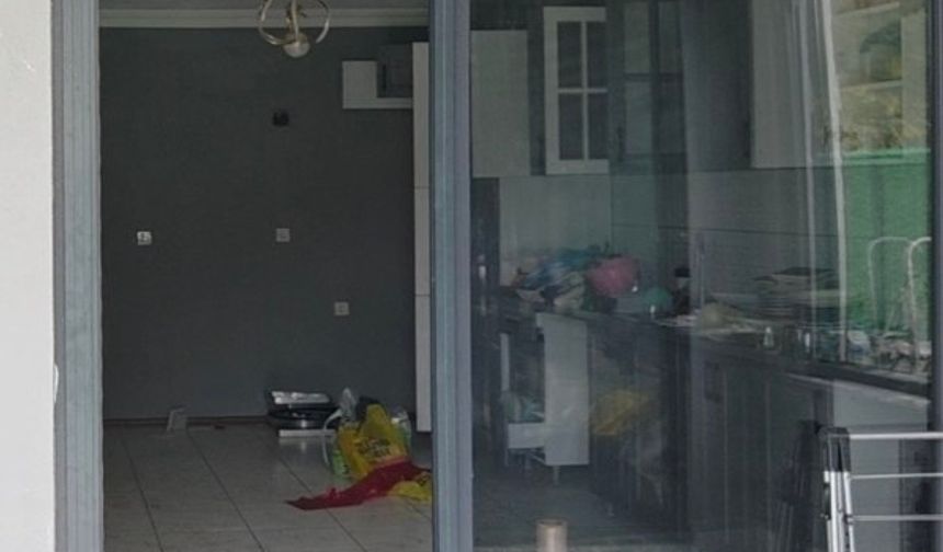 Çatalca'da Sinem'in bıçaklanarak öldürüldüğü villa yıkıldı