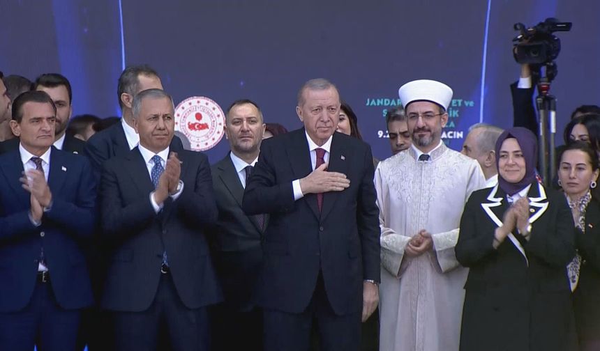 Cumhurbaşkanı Erdoğan: Bugün 9 bin 200 aracı daha sizlerin hizmetine veriyoruz