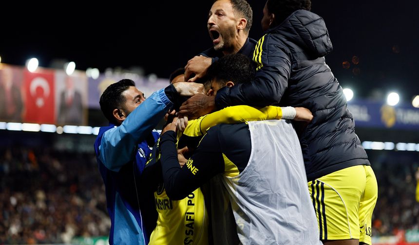 Fenerbahçe, son 2 deplasman maçını 2-0 geriden gelerek kazandı