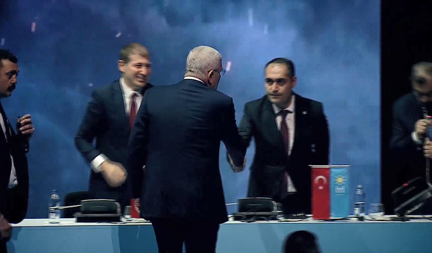 Müsavat Dervişoğlu: İYİ Parti'yi dar bir marjinal alana sıkıştırmak istiyorlar