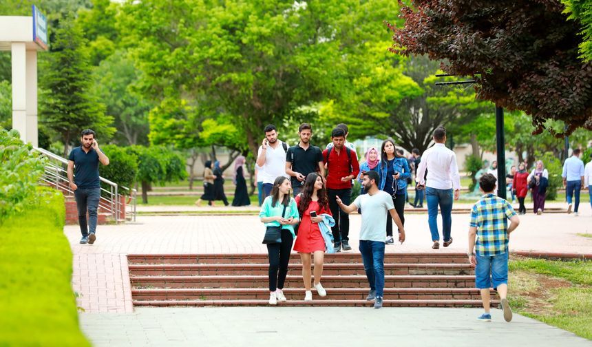 YÖK: Türkiye'de 6,7 milyon yükseköğretim öğrencisi, 187 bin öğretim elemanı bulunuyor