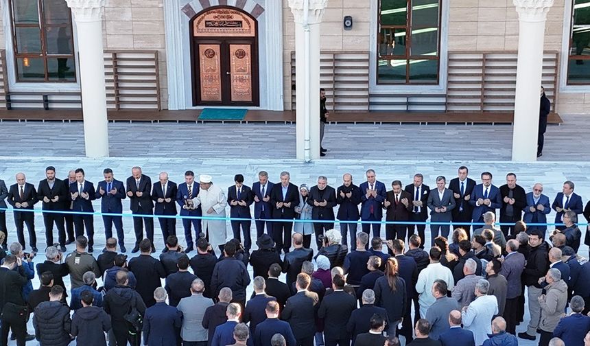 Bakan Şimşek: Terörsüz Türkiye ile bölgede kişi başına düşen gelir, Türkiye ortalamasının iki katına çıkacak