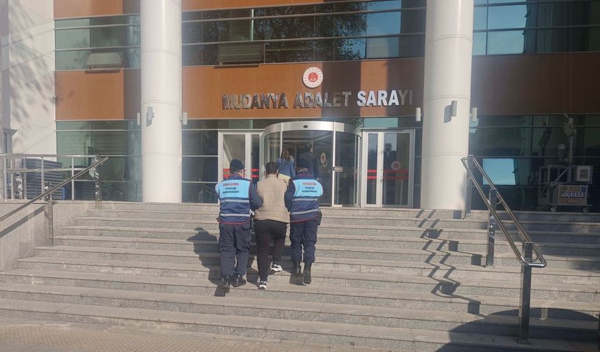 Komşusunun 4 milyon liralık ziynet eşyasını çaldı, 288 saatlik kamera kaydı izlenerek yakalandı