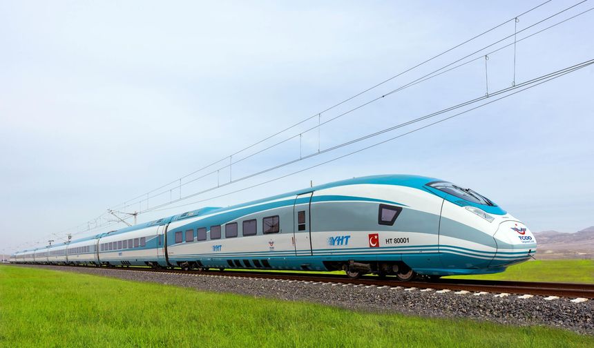 Bakan Uraloğlu: Ara tatilde trenlerde 24 bin kişilik kapasite artışı sağlayacağız