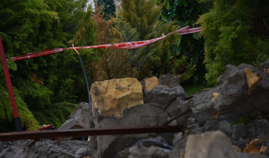 Dekoratif kemerin altında kalan çiftin öldüğü olaya ilişkin yeni görüntüler ortaya çıktı