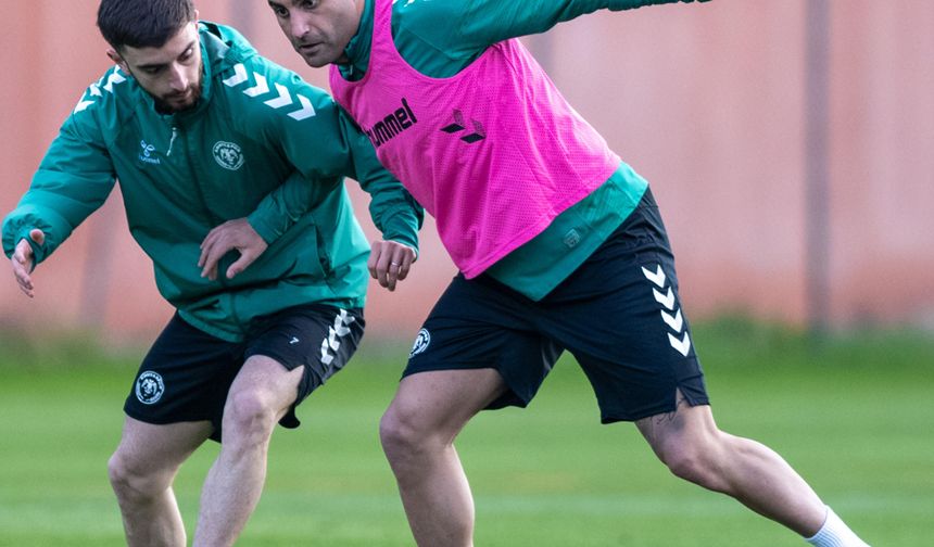 Konyaspor, Sander Svendsen ve Deniz Türüç'ü renklerine bağladı