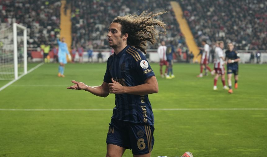 Antalyaspor Fenerbahçe ile 2-2 berabere kaldı