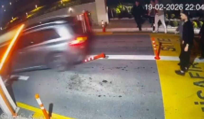 Beylikdüzü'nde trafikte tartıştığı sürücüye silah çekti