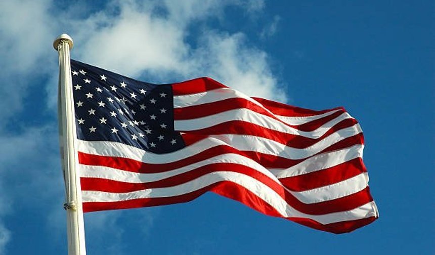 CENTCOM, İran'a ait İHA gemisine yönelik saldırının görüntülerini yayınladı