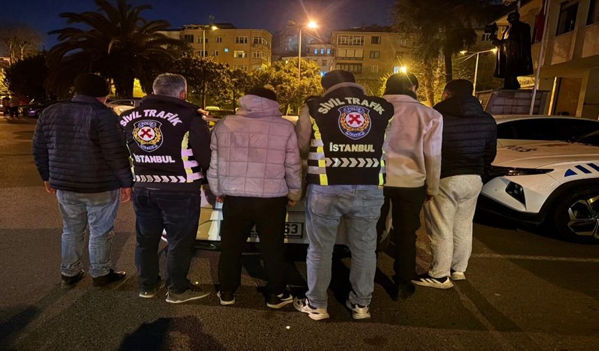 Eyüpsultan'da yol verme kavgası taksi şoförünü darbeden 4 kişiye 726 bin lira ceza