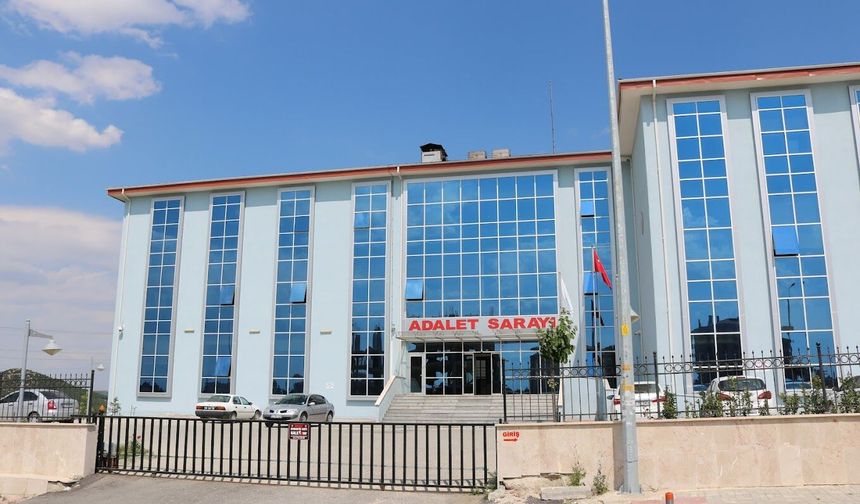 Firari FETÖ hükümlüsü, kaçak göçmenlerle yakalandı