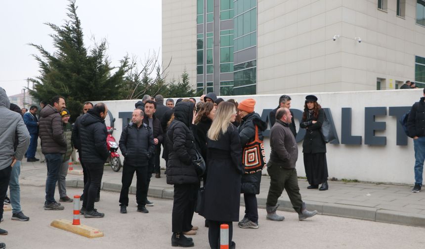 'İrtikap' soruşturmasında gözaltına alınan Tanju Özcan adliyeye sevk edildi