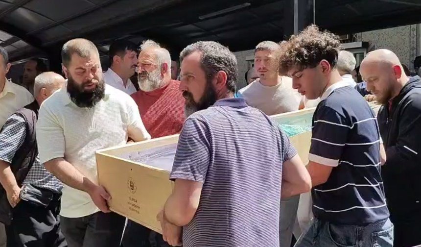 10 yıldır baktığı annesini Anneler Günü'nde kaybetti