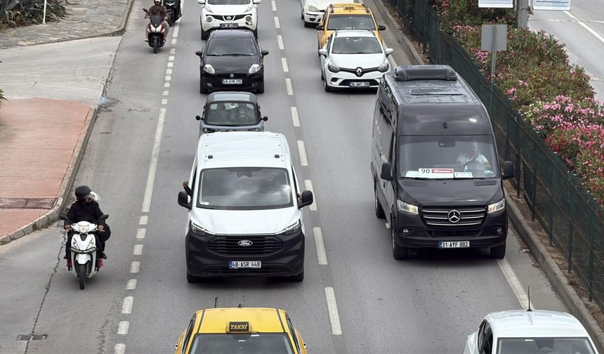 Bodrum'a 24 saatte 20 bin araç giriş yaptı