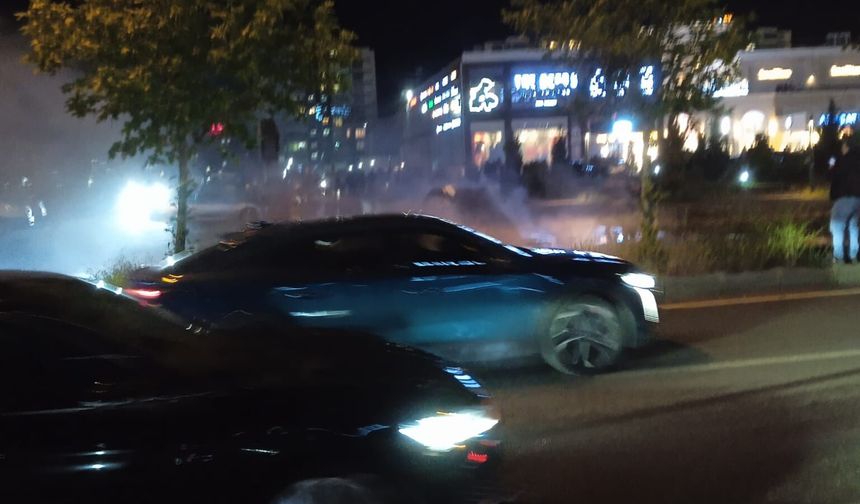 Diyarbakır'da alev alan cip kullanılamaz hale geldi