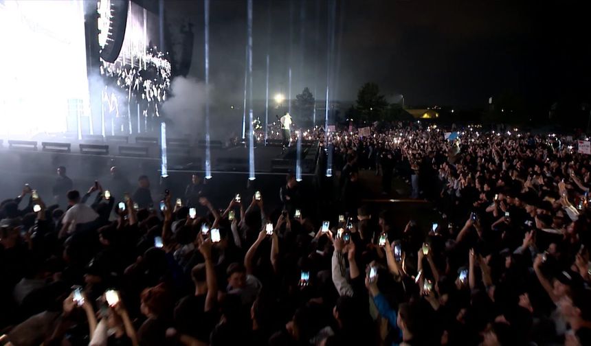 Eskişehir'de Poizi konserine yoğun ilgi