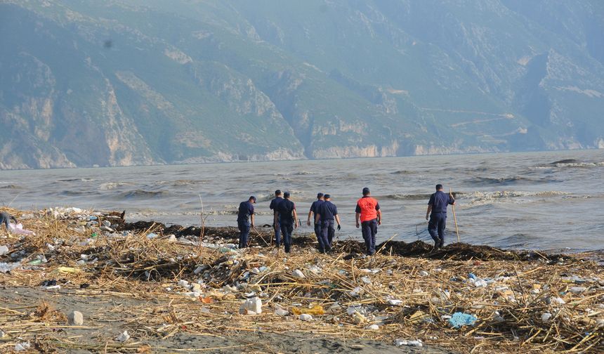 Hatay'daki selde kaybolan Musa'dan iz yok, nehirde aranıyor