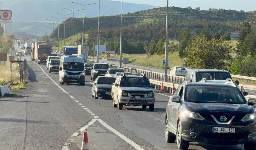 'Kilit kavşak' Kırıkkale'de, bayram yoğunluğu başladı