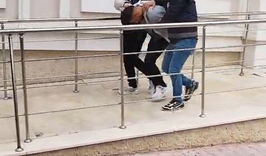 Kuyumcu dükkanında, 'eşime alacağım' diyerek baktığı yüzüğü çaldı