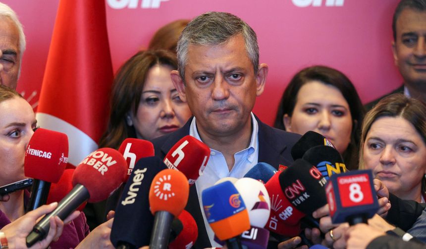 Özgür Özel: Herkesin beklentisi 40 günlük sürede kurultayın toplanması