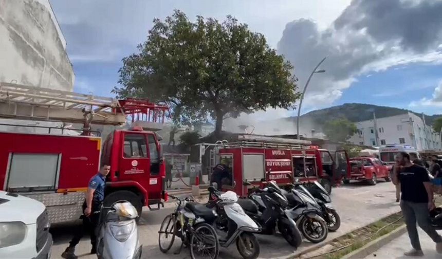 Yangında 2 iş yerinde zarar oluştu