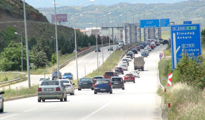 'Kilit kavşak' Kırıkkale'den bayram tatilinde 1,5 milyon araç geçti